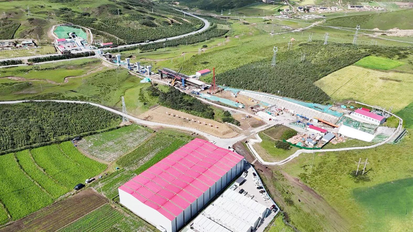 高原筑天路——中建三局西成铁路四标三工区西成铁路项目建设纪实