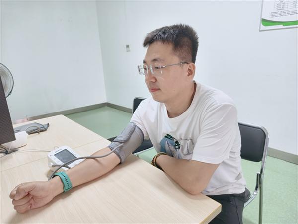 中交路建引嫩入白項目開展職工健康體檢活動