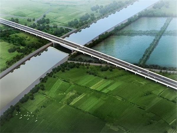 江苏352省道东台段工程泰东河大桥顺利合龙