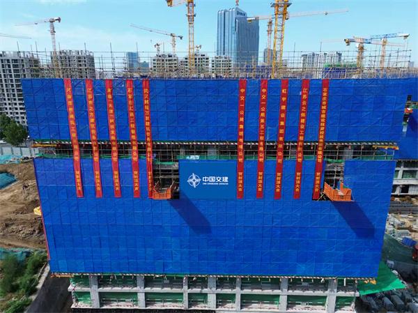 石家庄房建项目群67#地块首栋封顶