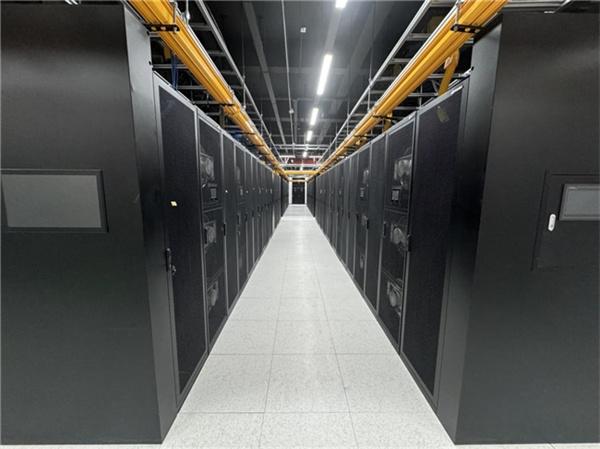 中交路建新疆克融云智算中心二期工程交工验收