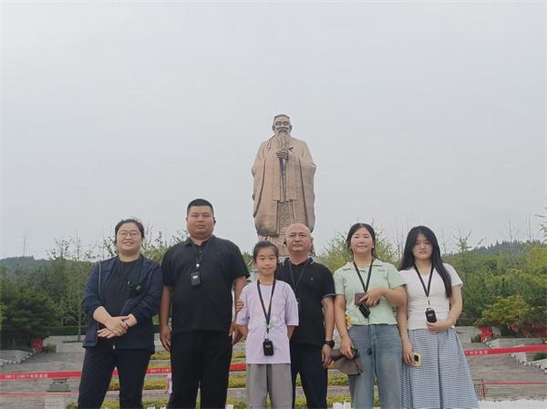 中交一公局集团曲阜职教中心项目开展小候鸟反探亲活动