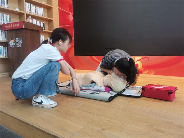 临平区“政企社”联动开展急救培训，护航公众生命安全
