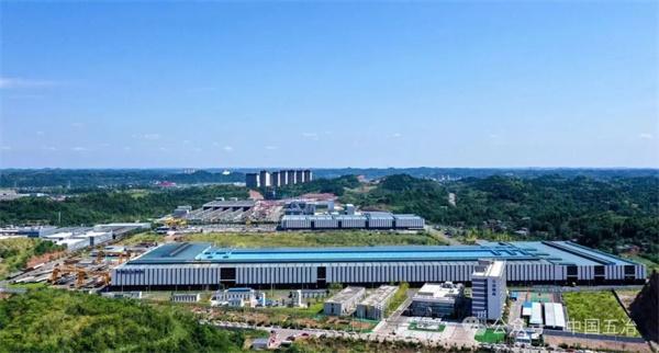 『央视点赞 空中焊将』五冶智能装备显身手!