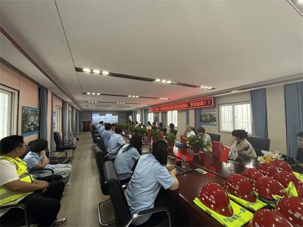 中建一局三公司北京分公司唐山一中项目组织开展教师节活动