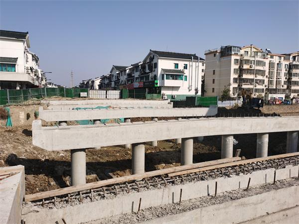 中交一公局八公司砂層上讓老橋“重生