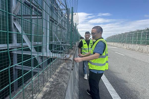 中交路建清远分公司：以 “全链条严防” 筑牢双节安全防线 护航民生出行与道路畅通