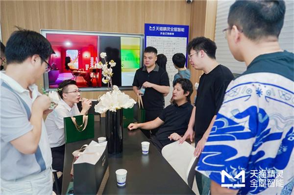 泉州雙店同啟：天貓精靈全屋智能沉浸空間引領(lǐng)智慧生活