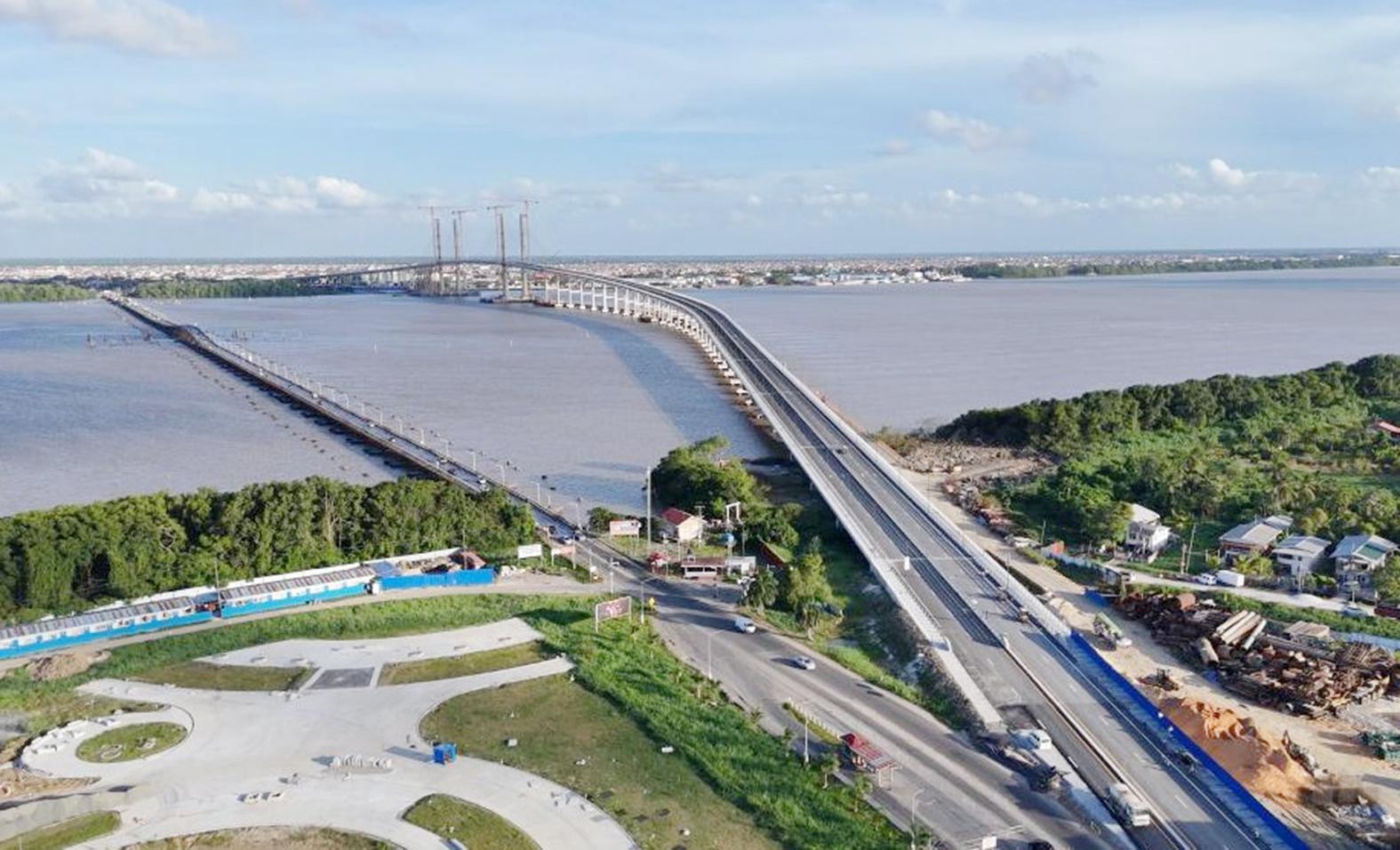中企承建的圭亚那新德梅拉拉河大桥正式通车