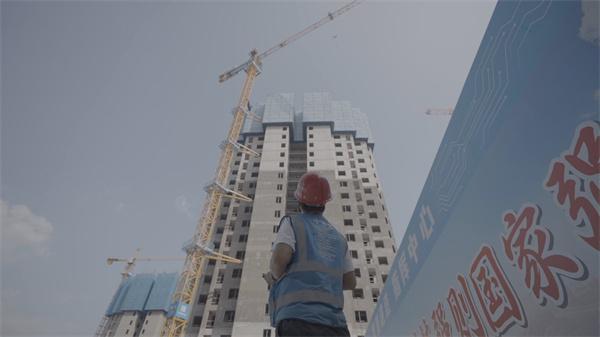 智能建造新标杆！中建二局湘江融城保障房项目5G智慧无人塔吊实力演绎新质生产力