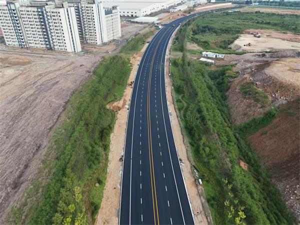磁阳路东段（三亚路-四维路）提升改造工程全线建成通车