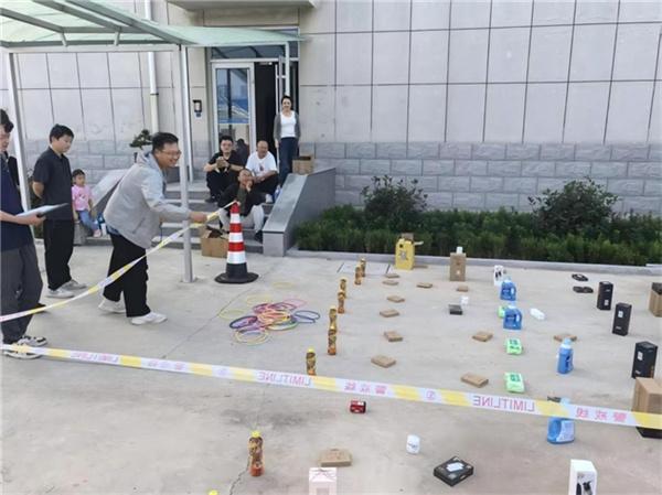 中交路建山东潍莱改扩建项目组织趣味套圈活动