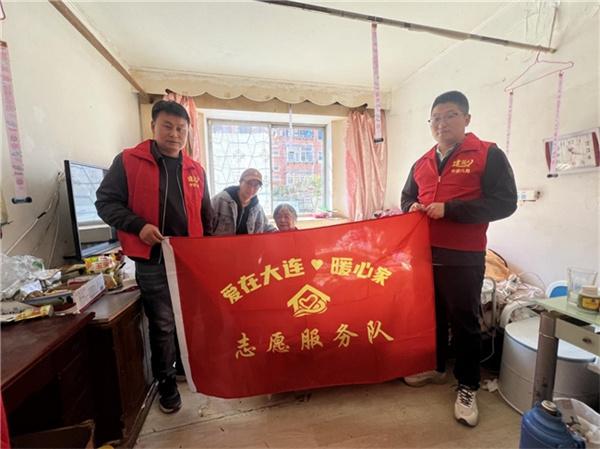 中建八局东北公司联合大连团市委开展“爱在大连·暖心家”志愿服务活动