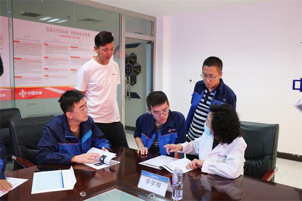 中交一公局集团有限公司乌海项目 举办职工健康知识讲座