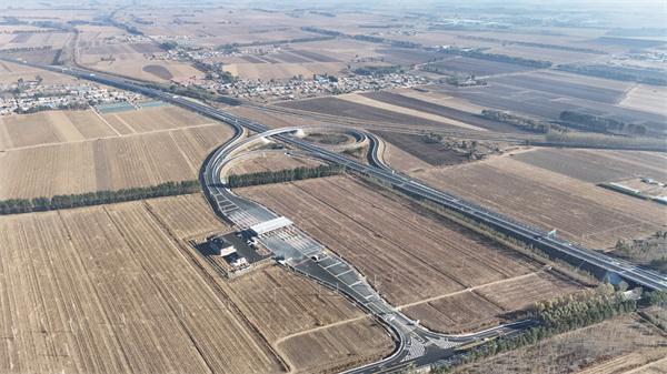 实现高质量“县县通高速”!辽宁台黑高速公路建成通车