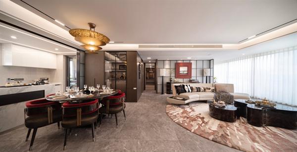 杭州市住保房管局协同多家省市级主流媒体,前往中交·荷语江山府项目调研采访