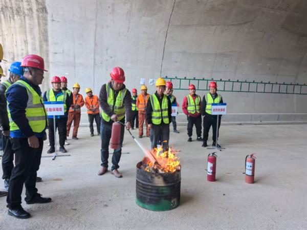 防“燃”于未然,中交一公局南京片区消防演练淬炼应急“硬功夫”
