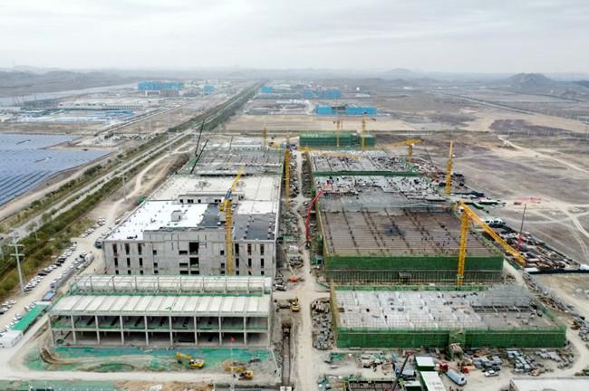 京城建二公司中金數據中衛零碳算力中心一期項目全面封頂 筑牢“東數西算”綠色底座