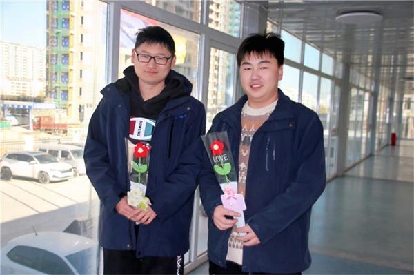 “中交蓝”里绘丹心,“赤诚心”绽小红花-中交一公局海威公司主题活动