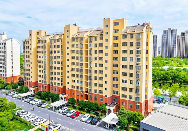 改善让城市面貌焕然一新 前10月全国新开工改造城镇老旧小区2.51万个