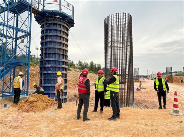 新進(jìn)展！國道G325項目先行標段新環(huán)路跨線(xiàn)橋樁基工程順利完工