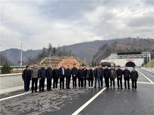 中交路建河南栾卢豫陕高速项目交工验收