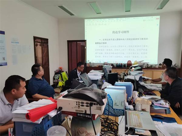 中交一公局八公司焦济高速项目党支部开展学习杨景康同志先进事迹主题党日活动