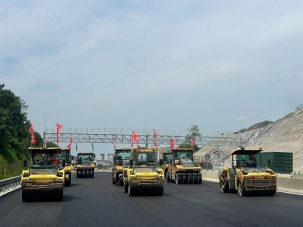 中化学交建公司所属第二工程公司河南区域两大重点项目圆满通过交工验收