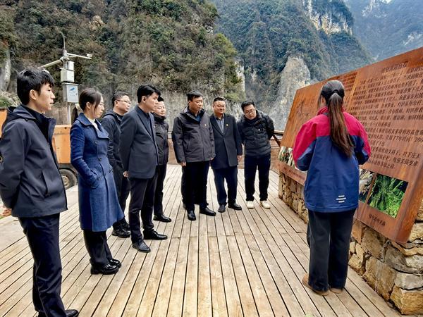 中交路建重庆巫官项目公司党支部开展主题党日活动