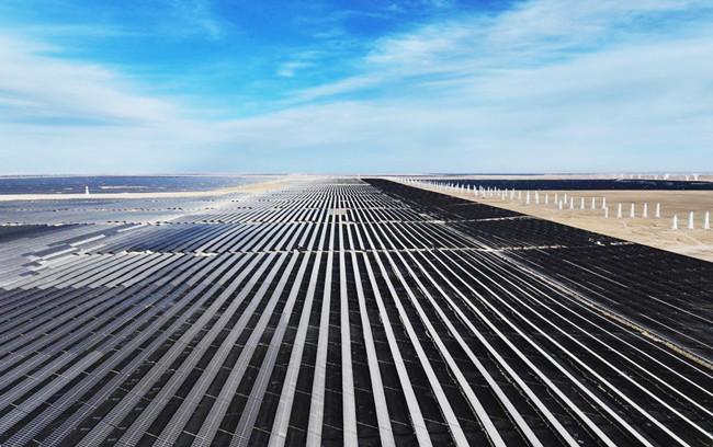 高原逐日铸精品 青春热血写担当——隆发共和700兆瓦光伏项目履约攻坚与责任担当纪实