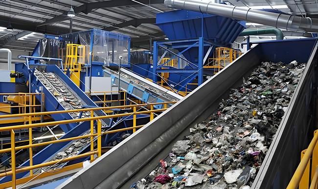 开展生活垃圾填埋场环境污染隐患等五项专项整治 全链条加强固体废物综合治理