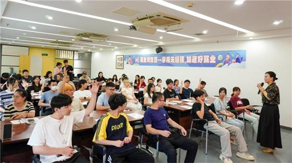 蟬聯(lián)年度名企！國貿(mào)地產(chǎn)以綜合實力鑄就城市美好