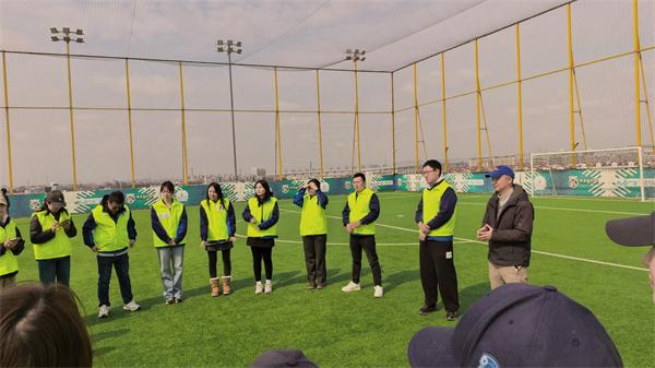 中交“蓝马甲”点亮星光上海安置房项目开展关爱孤独症儿童公益活动