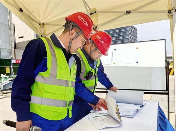 高铁苏州北站项目联合中铁四局高铁苏州北站动车所预留工程项目开展深基坑突发涌水涌砂事件综合应急演练