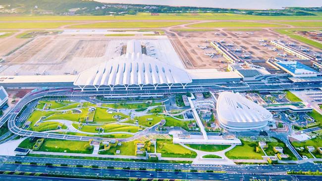 中建二局珠海机场综合交通枢纽竣工