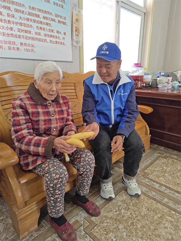 弘扬五四薪火，践行敬老初心