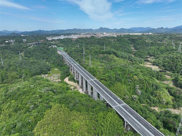 浙江104国道项目连接线顺利通车
