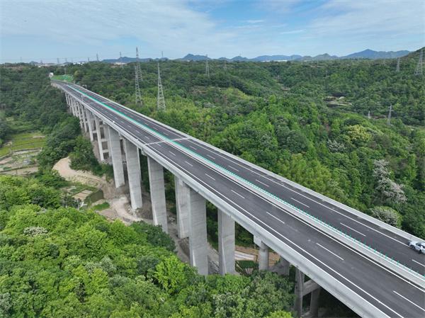 浙江104国道项目连接线顺利通车
