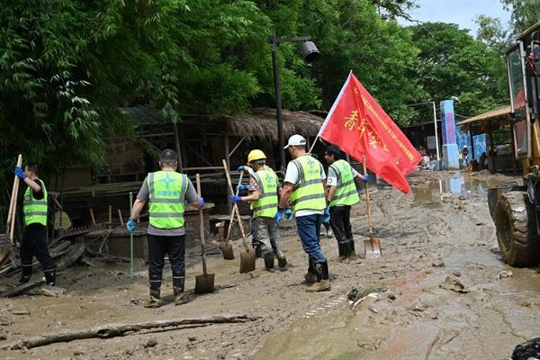 闻“汛”而动 | 中交中南局贵都项目驰援贵定县开展灾后重建工作