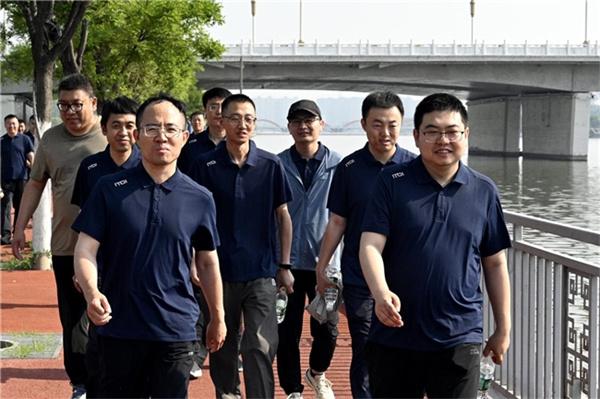 实干显担当,健步促争先
