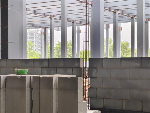 全速攻坚抢工期！中建新疆建工豫南物流园项目建设跑出奋进时速