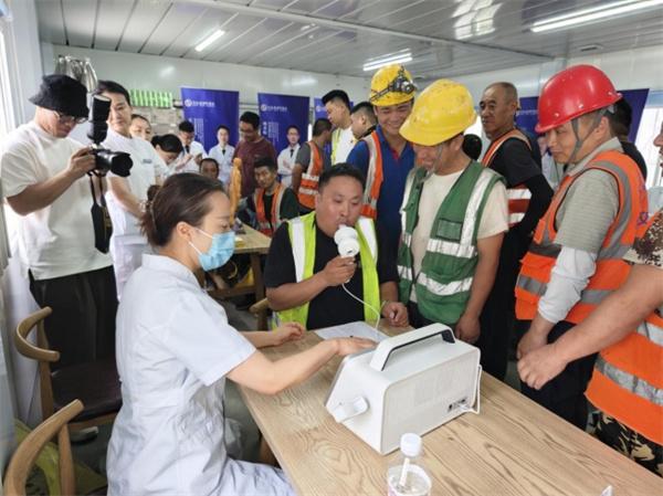企地共建、温暖一线——河北省胸科医护专家为一线施工人员免费体检