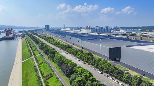 全球首款790Ah大容量方壳卷绕储能电芯实现量产 疾行300昼夜 智造“锂电标杆”