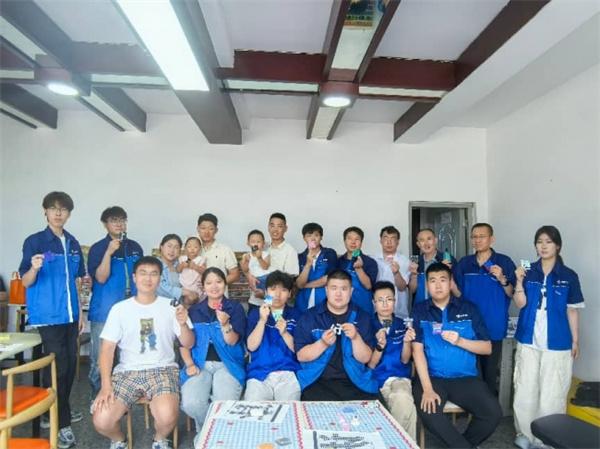 迎春里城中村改造项目部开展“指尖拼廉·家风相传”主题活动