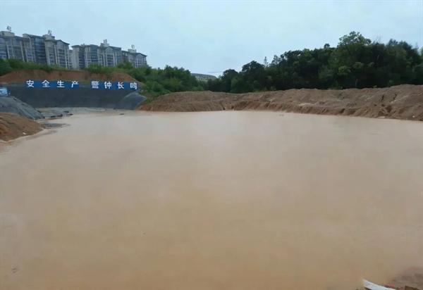 南岳山下新地标