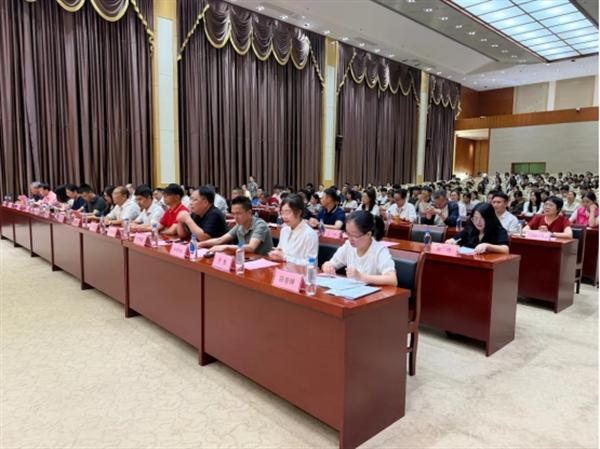 【社会公益】顿奇装饰集团董事长罗慧女士赴和平县参加“圆梦助学”公益活动