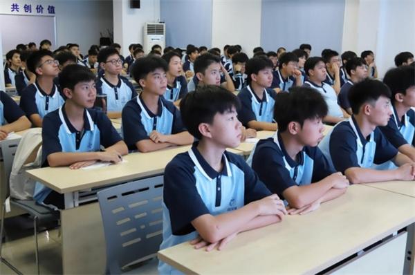 万名工程师进课堂 