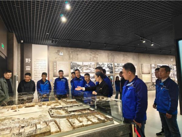 京唐港区51号、52号泊位项目部党支部开展“缅怀革命先烈 传承红色精神”主题党日活动
